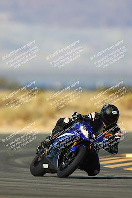 media/Jan-13-2024-SoCal Trackdays (Sat) [[9c032fe5aa]]/Turn 16 Set 2 (1120am)/